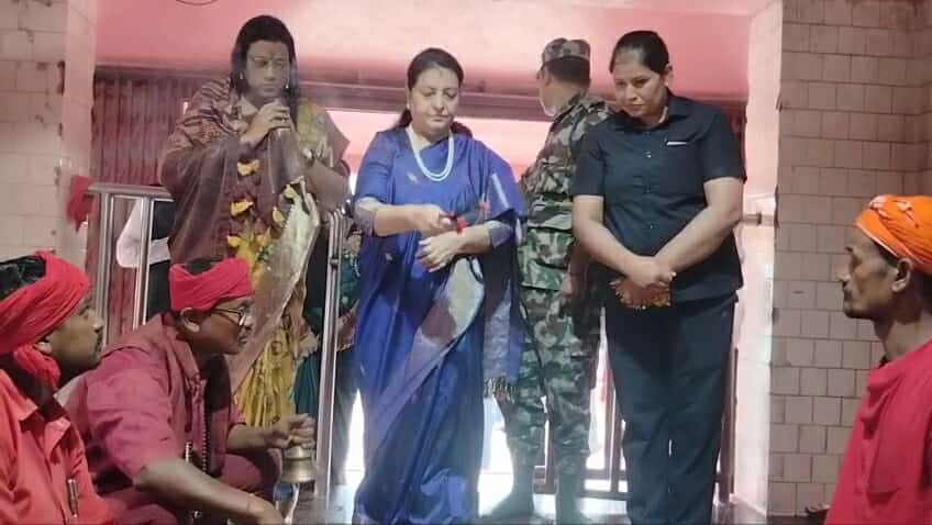 पुर्वराष्ट्रपति विद्या भण्डारी द्वारा गढिमाई दर्शन