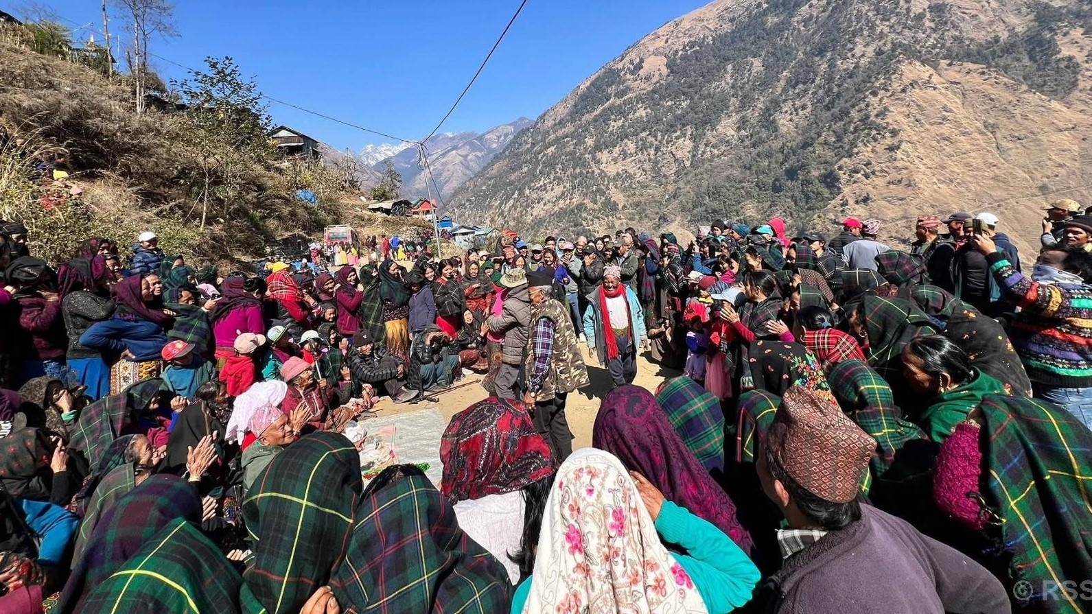 गोरखाको लाप्राकवासीले गरे ‘मकै विवाह’